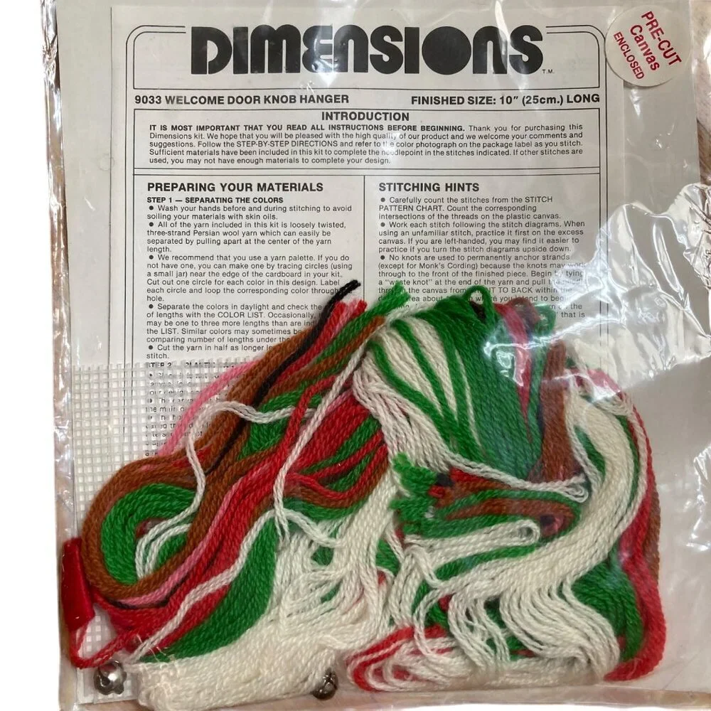 Dimensions Christmas Welcome Door Knob Hanger Needlepoint Plastic Kit 9033